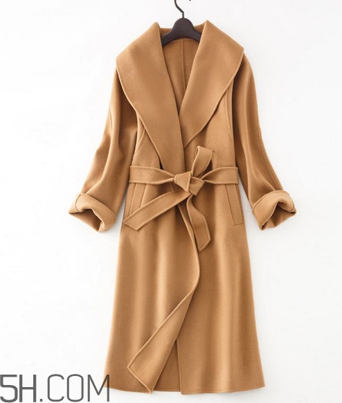 毛呢大衣干洗多少錢(qián)？毛呢大衣和羊呢大衣有什么區(qū)別