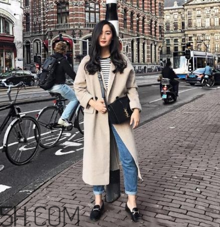 羊毛大衣可以用洗衣機(jī)嗎？羊毛大衣可以甩干嗎？