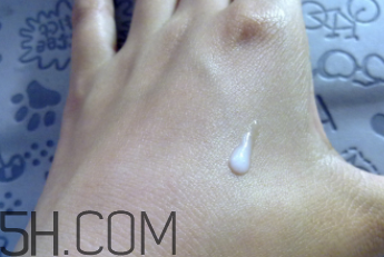 泊美塑采亮眼霜怎么用？泊美塑采亮眼霜多少錢？