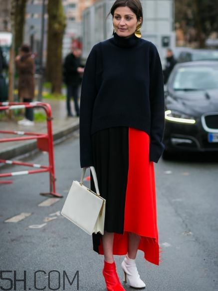 白色包包有劃痕怎么辦？白色包包上的劃痕能恢復(fù)嗎？