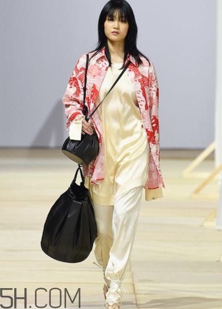 low classic2018春夏系列怎么樣_好看嗎？