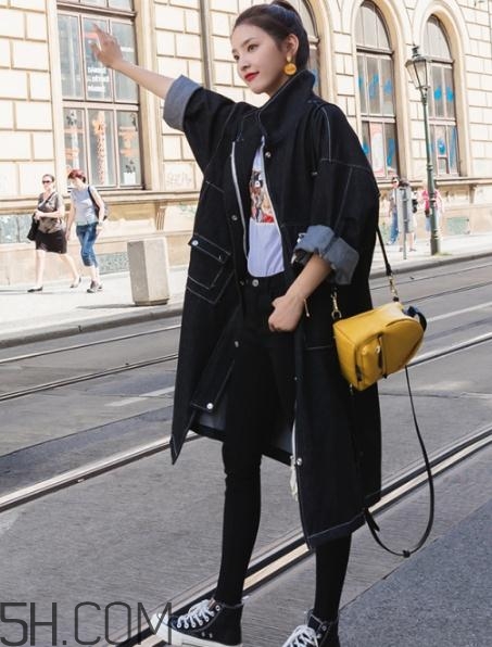 牛仔外套很硬怎么辦？牛仔外套洗完變硬是什么原因？