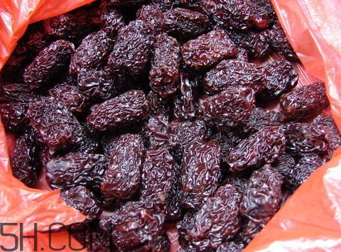 ?南棗和黑棗有什么區(qū)別 南棗是什么棗 ?南棗和黑棗有什么區(qū)別 南棗是什么棗