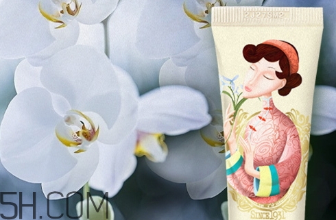 百雀羚護(hù)手霜怎么樣？百雀羚護(hù)手霜好用嗎？