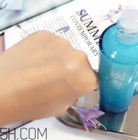 羽西雪耳沁潤鎖水均衡乳多少錢？羽西雪耳乳液價格