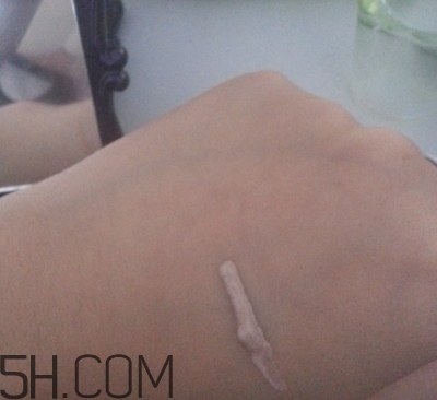 百雀羚bb霜怎么打開？百雀羚bb霜怎么用