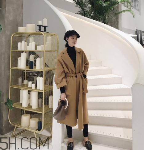 羊毛大衣會越穿越大嗎？羊毛大衣變形了怎么辦？