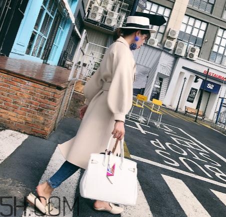 羊絨大衣會起球嗎？羊絨大衣起球怎么辦？