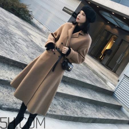 羊絨大衣會起靜電嗎？羊絨大衣起靜電怎么辦？