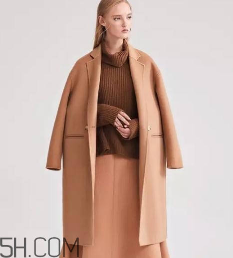 羊毛大衣會粘毛嗎？羊毛大衣粘毛怎么辦？