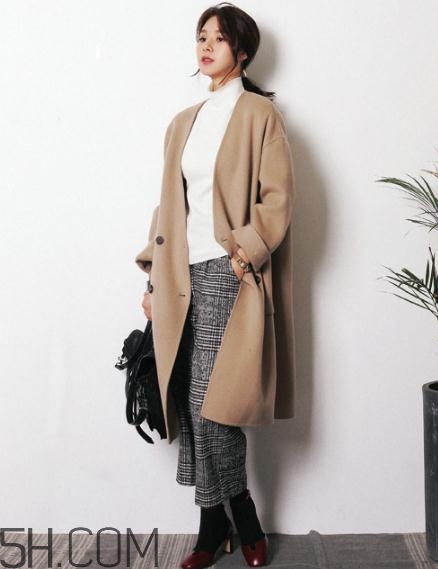 羊毛大衣發(fā)黃怎么洗？羊毛大衣發(fā)霉了怎么辦？