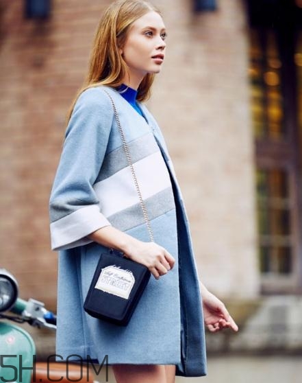 羊毛大衣發(fā)黃怎么洗？羊毛大衣發(fā)霉了怎么辦？