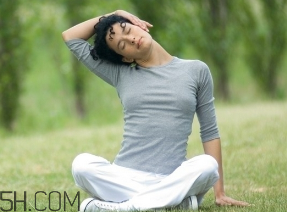 女性是學(xué)太極好還是瑜伽好？女性練瑜伽的好處