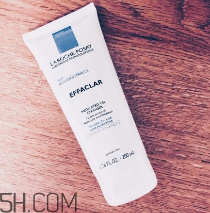 理膚泉洗面奶怎么用？理膚泉洗面奶洗不干凈