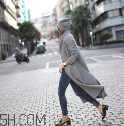 羊毛大衣能淋雨嗎？羊毛大衣可以暴曬嗎？