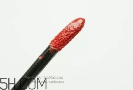 錦鯉色口紅是什么顏色？錦鯉色口紅試色