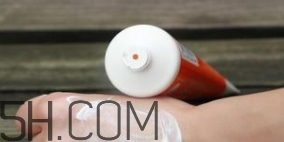 娥佩蘭隔離乳怎么樣_多少錢(qián)_使用方法 娥佩蘭隔離乳怎么樣_多少錢(qián)_使用方法