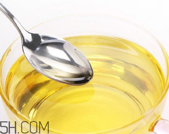 調(diào)和油和大豆油哪個(gè)好？調(diào)和油是色拉油嗎