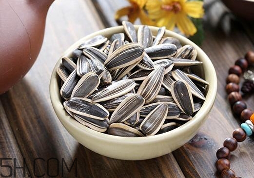 葵花籽可以生吃嗎？葵花籽可以多吃嗎