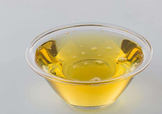 調(diào)和油是什么油？調(diào)和油和花生油哪個(gè)好