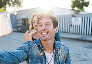 肺氣腫為什么呼吸困難？肺氣腫為什么嗓子發(fā)癢？