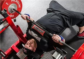 什么是斷頭臺臥推？杠鈴斷頭臺臥推怎么做？