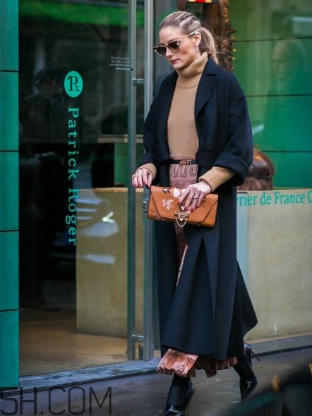 肩寬的女生冬天怎么穿？肩寬的女生冬天穿搭技巧