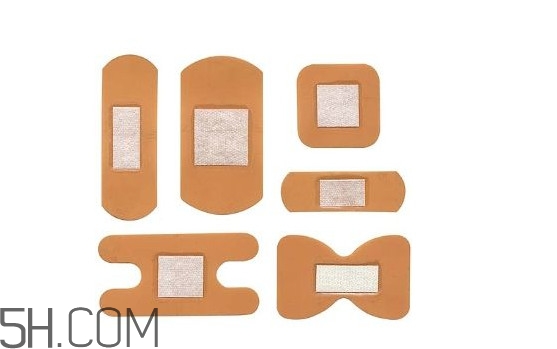 創(chuàng)可貼是創(chuàng)口貼嗎？創(chuàng)口貼跟創(chuàng)可貼的區(qū)別