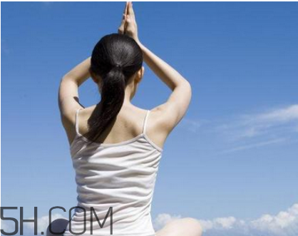 哺乳期練瑜伽要注意什么？哺乳期適合的瑜伽姿勢