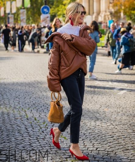 羽絨服配什么鞋子？羽絨服搭配鞋子圖片