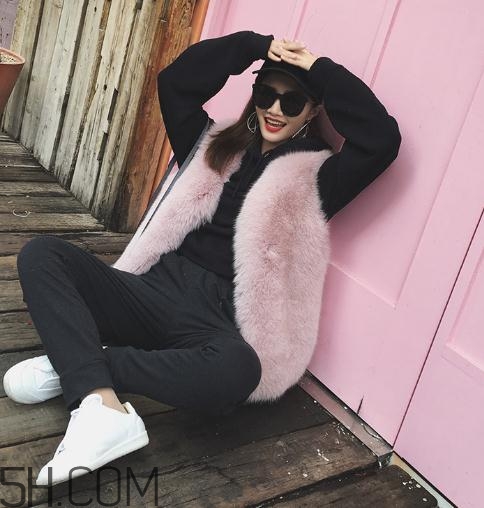 狐貍毛馬甲掉毛嗎？狐貍毛馬甲掉毛怎么辦？