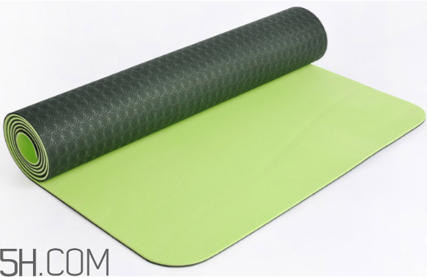 練完瑜伽可以游泳嗎？初學(xué)者用多厚的瑜伽墊？