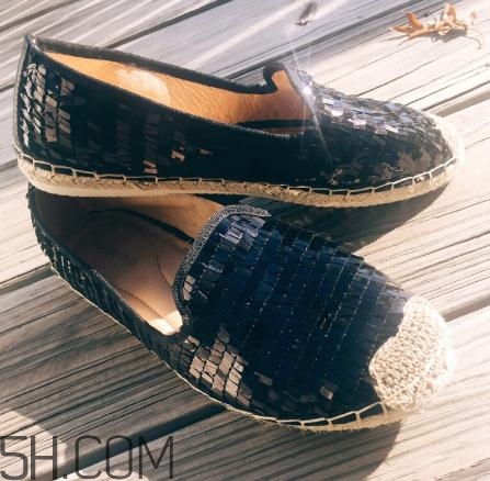 熱風(fēng)的鞋子偏大嗎？熱風(fēng)的鞋碼數(shù)差別大嗎？