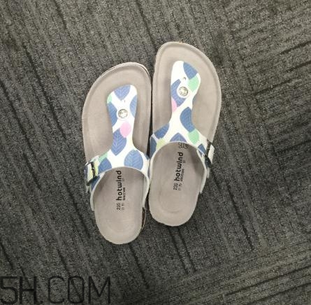 熱風(fēng)的鞋子偏大嗎？熱風(fēng)的鞋碼數(shù)差別大嗎？