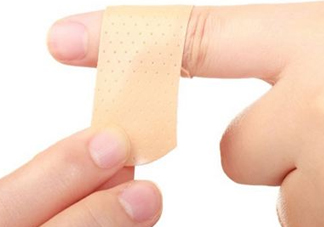 創(chuàng)可貼能沾水嗎？創(chuàng)可貼可以止血嗎