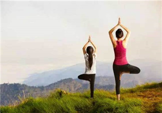 不適合孕婦做的瑜伽體式有哪些？練習(xí)熱瑜伽的注意事項(xiàng)