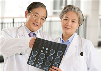 甲亢為什么會突眼？甲亢為什么會低鉀？