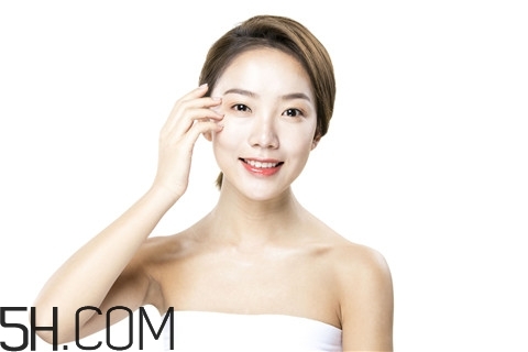 青春痘會(huì)長(zhǎng)在哪里？青春痘會(huì)癢嗎？