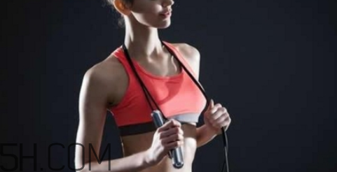 跳繩會(huì)傷膝蓋嗎？怎樣跳繩不傷膝蓋？