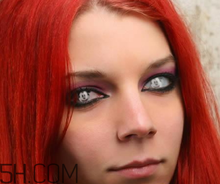 萬圣節(jié)隱形眼鏡多少錢？哪里買？