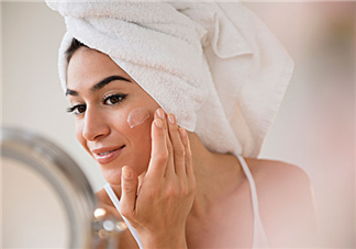 青春痘可以用酒精嗎？青春痘可以用硫磺皂嗎？