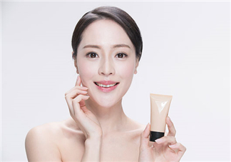 青春痘能不能擠？青春痘能用鹽水洗嗎？