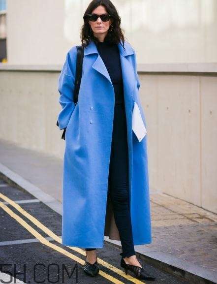 胸大的人適合穿什么衣服？胸大的女生穿什么衣服好看？