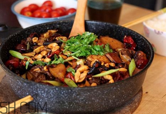 麻辣香鍋底料怎么做？冒菜和麻辣香鍋有什么區(qū)別