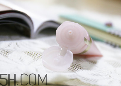 歐珀萊絲柔玫瑰護(hù)手霜怎么樣_好用嗎 歐珀萊絲柔玫瑰護(hù)手霜怎么樣_好用嗎