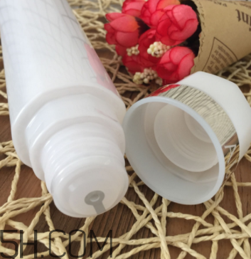 歐珀萊臻白多效角質(zhì)調(diào)理肌底液怎么樣？好用嗎？