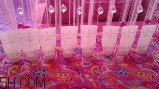 歐珀萊柔潤(rùn)卸妝凝露怎么樣_使用方法 歐珀萊柔潤(rùn)卸妝凝露怎么樣_使用方法