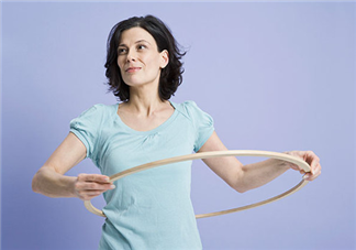 轉(zhuǎn)呼啦圈能練腹肌嗎？怎么減肚子上的贅肉最快最有效？