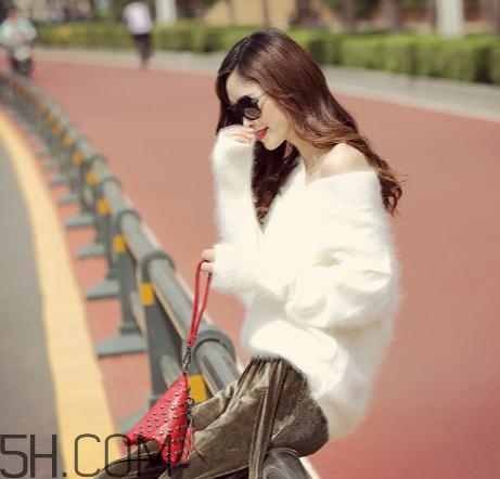 貂絨毛衣扎人嗎？貂絨毛衣扎人怎么辦？