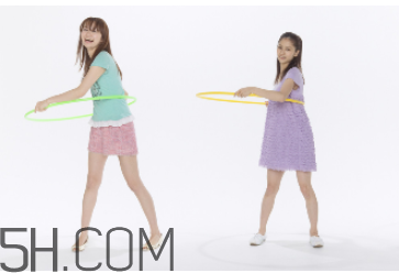 彈簧式呼啦圈怎么使用？轉呼啦圈的正確姿勢